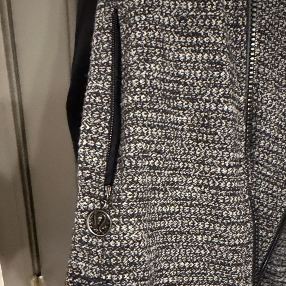 lululemon athletica Heathered Gray and Black double zip Jacket - Picture 4 of 9